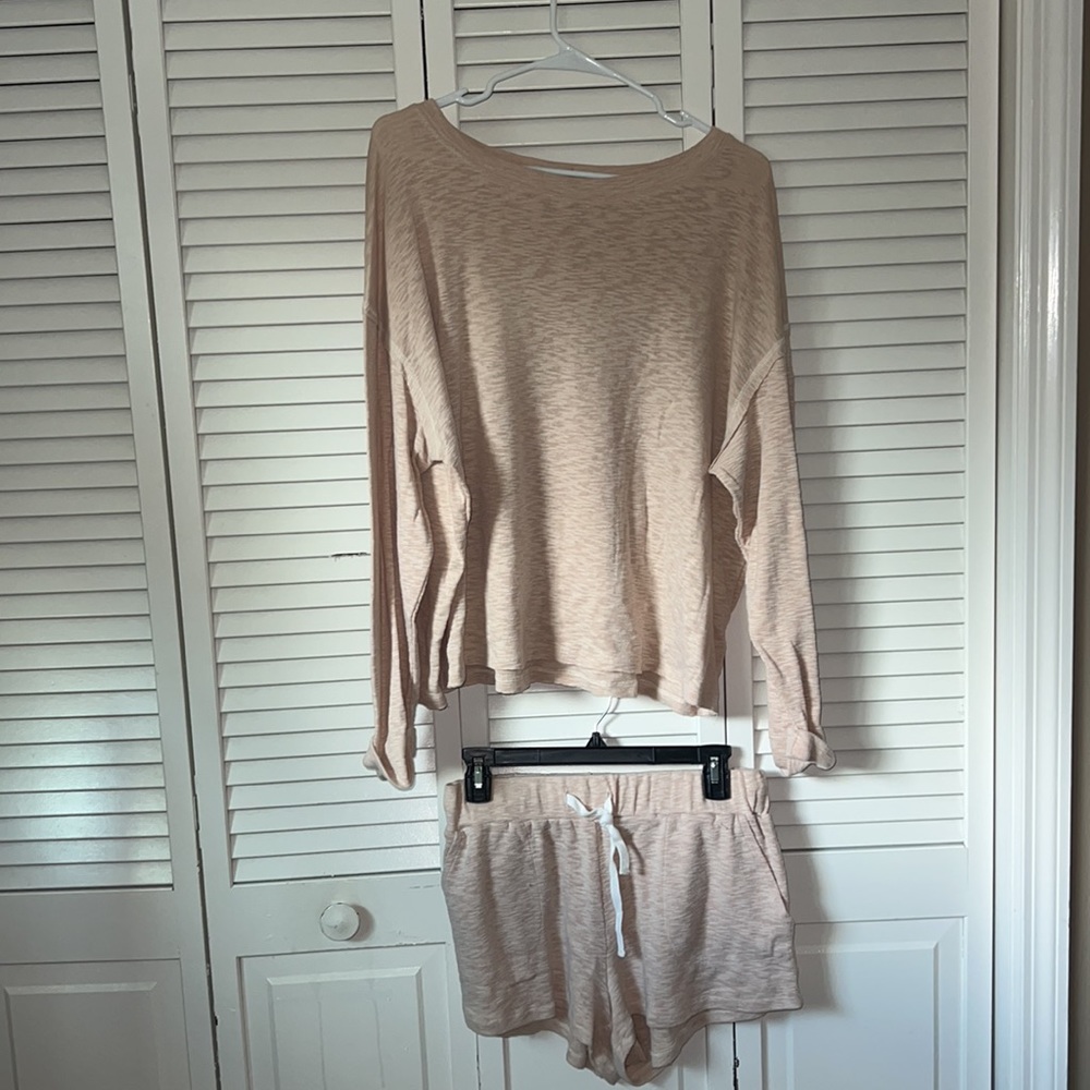 Cream Blank Paige Matching Set, Size M